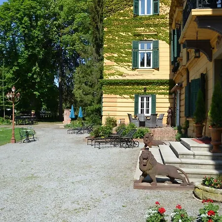 Herrenhaus Gæstehus *