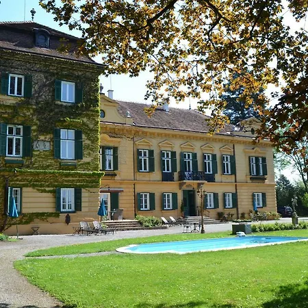 Herrenhaus Burgau